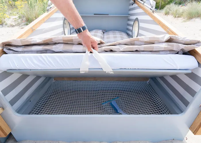 Schlafstrandkorb Nr 7 Campismo de Luxo Timmendorfer Strand